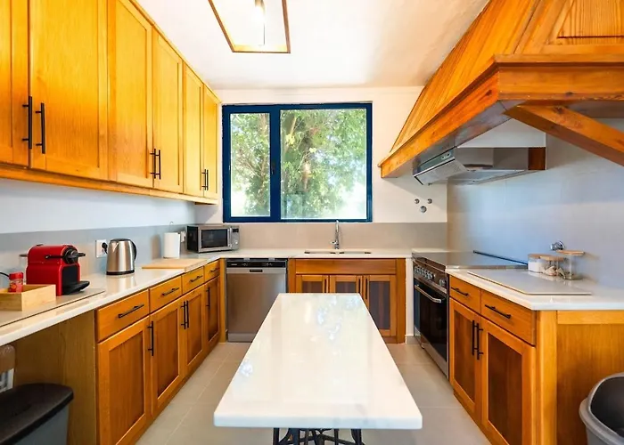 Дом отдыха Whome Family Paradise, Exquisite Retreat For Holidays *