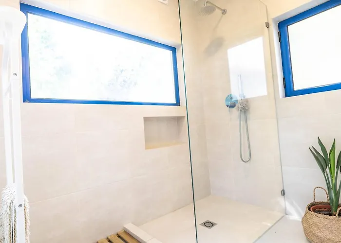 Дом отдыха Whome Family Paradise, Exquisite Retreat For Holidays Sao Miguel de Rio Torto